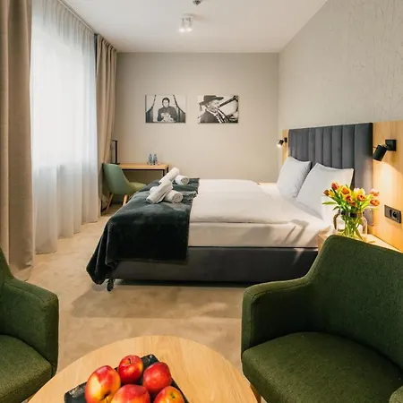 Country Club Hotel 4*