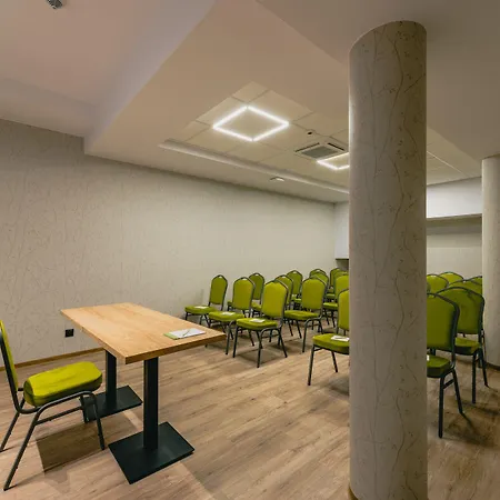 Country Club I Caloroczne Hotel 4*