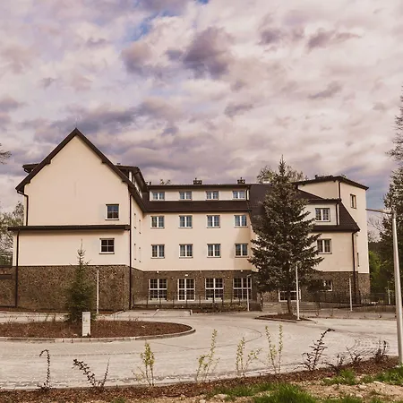 Country Club I Caloroczne Hotel 4*